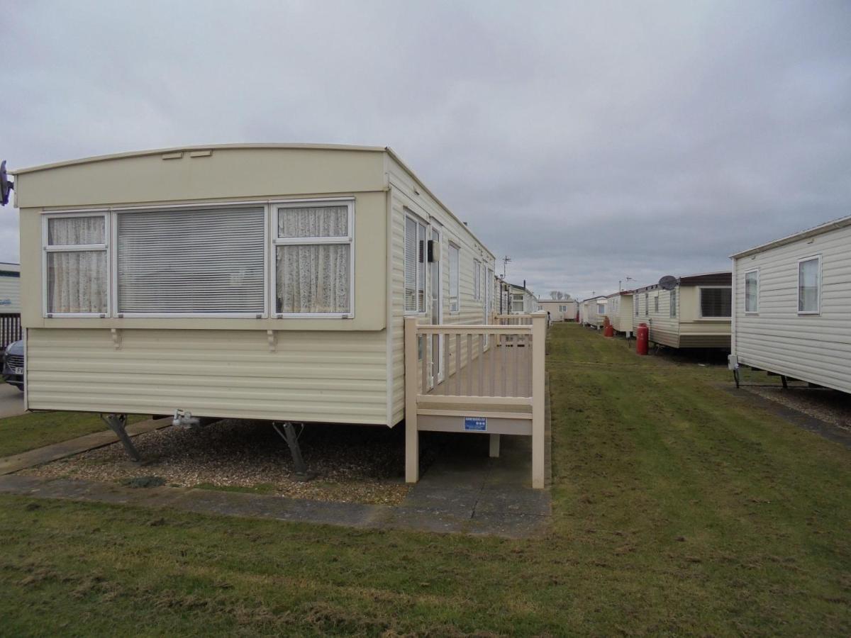 6 Berth On Golden Anchor Apartment Chapel Saint Leonards Exterior photo
